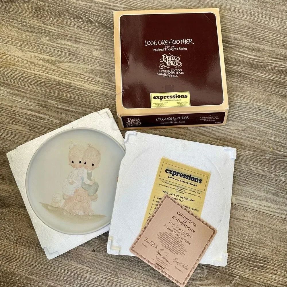 Precious Moments Love one Another collectors plate